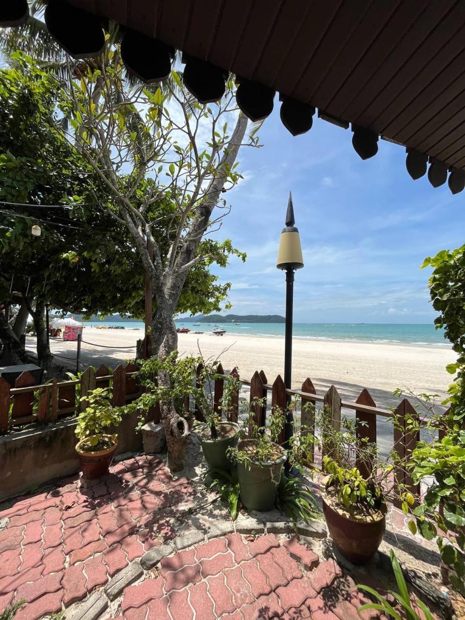 Sandy Beach Resort By Casa Loma Pantai Cenang  Ngoại thất bức ảnh